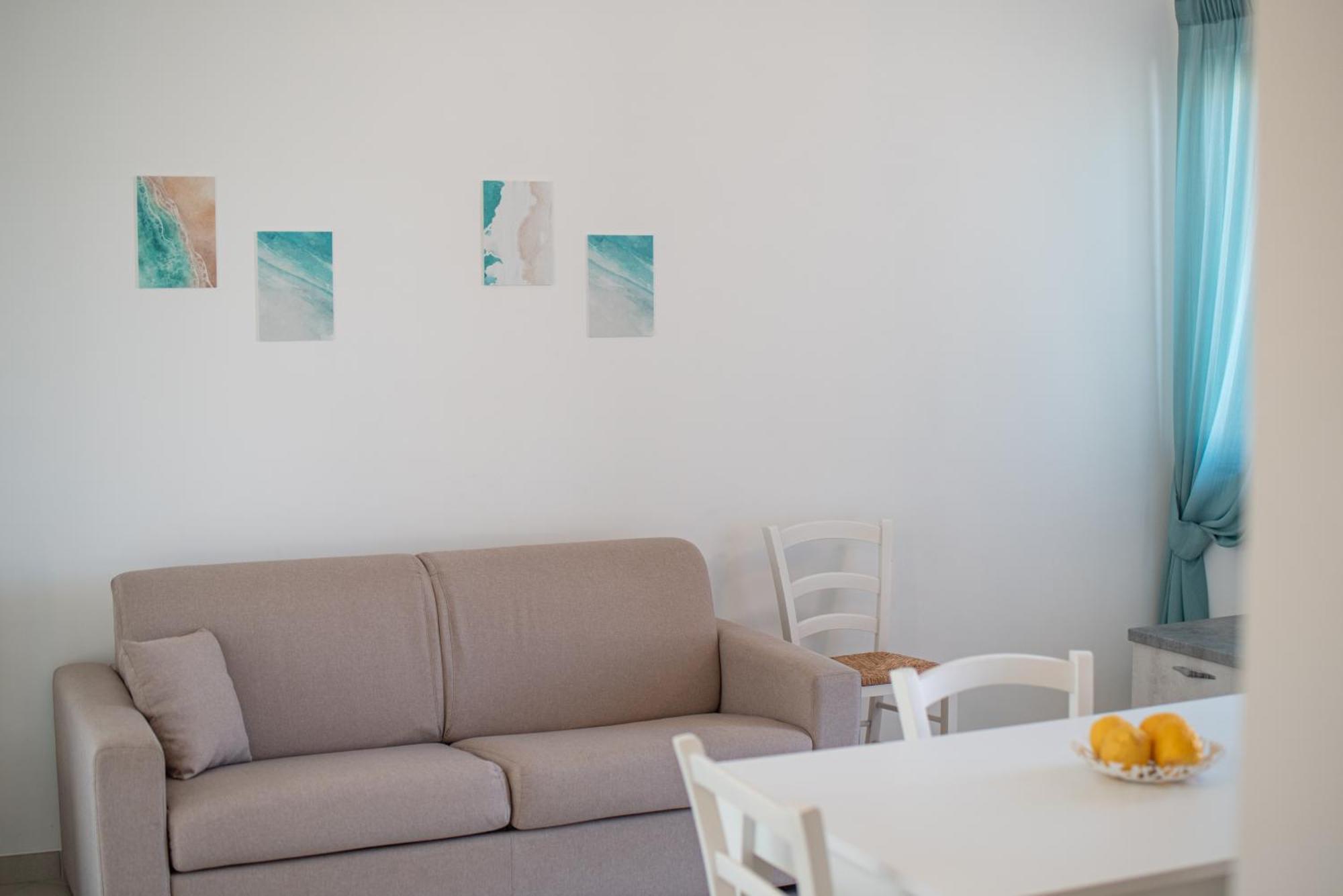 Icaro Residence Apartments With A Beautiful Pool SantʼAgata di Militello Екстериор снимка