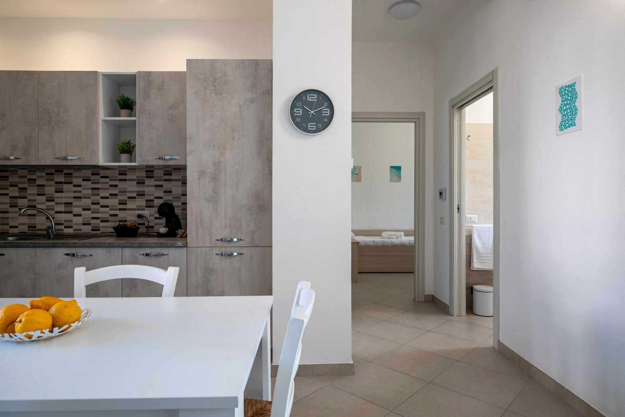 Icaro Residence Apartments With A Beautiful Pool SantʼAgata di Militello Екстериор снимка